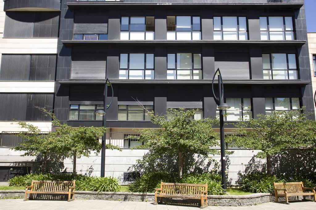 Pension T5 Donostia Suites ซานเซบาสเตียน ภายนอก รูปภาพ
